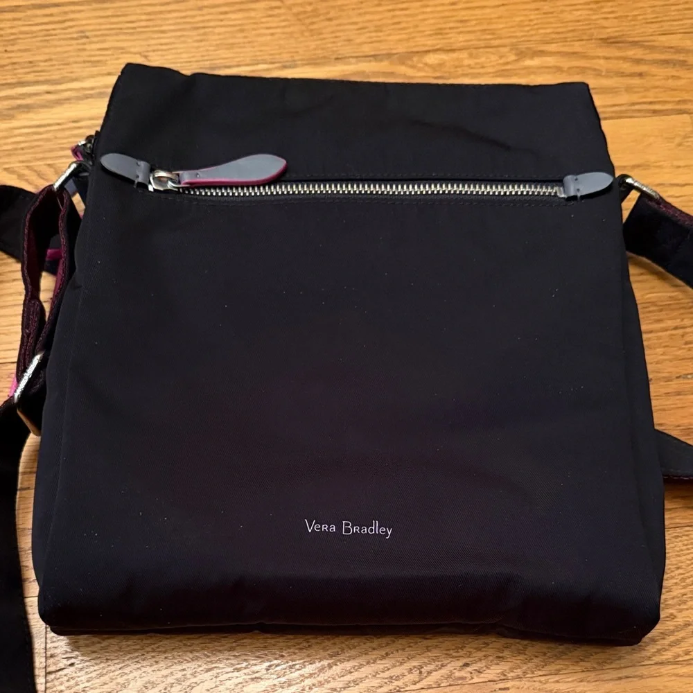 Vera Bradley Black and Burgundy Crossbody Bag Very Clean, Excellent Condition! - Picture 10 of 10